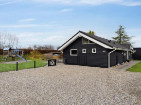 Holiday Home Alpa - 600m from the sea by Interhome